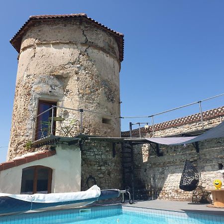 Tour De Charme Atypique Hotel Beauregard-l'Eveque Buitenkant foto